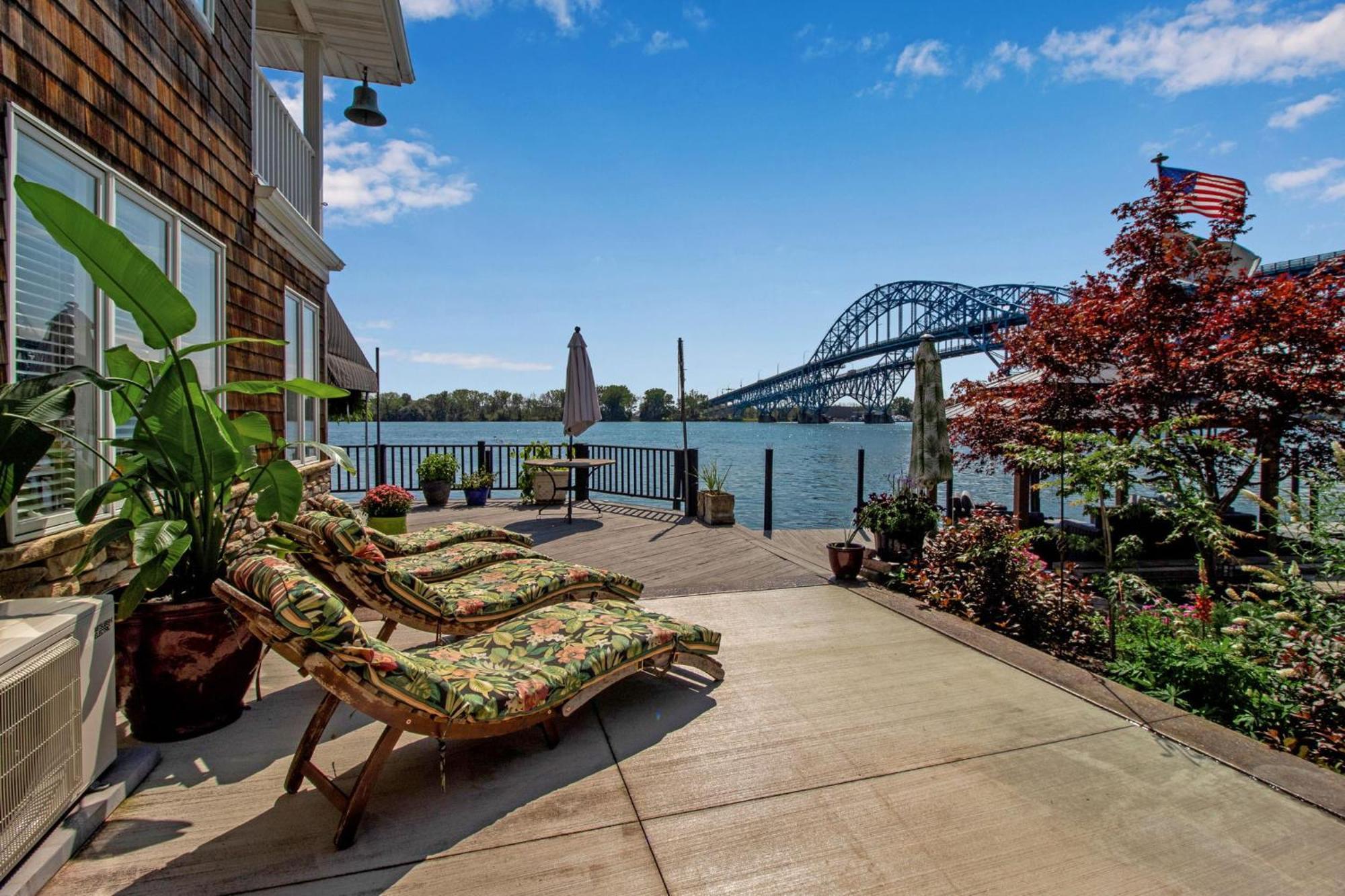 South Bridge Bed And Breakfast Grand Island Esterno foto