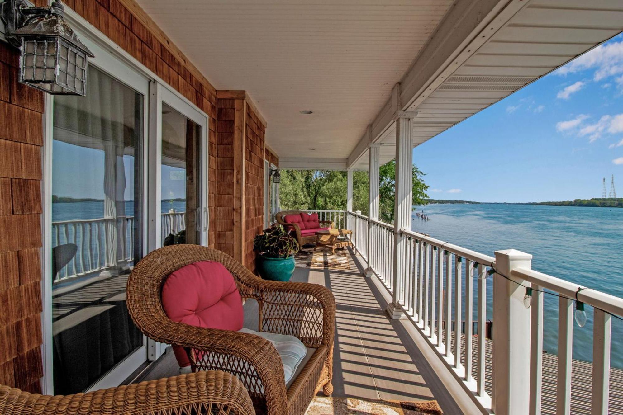 South Bridge Bed And Breakfast Grand Island Esterno foto
