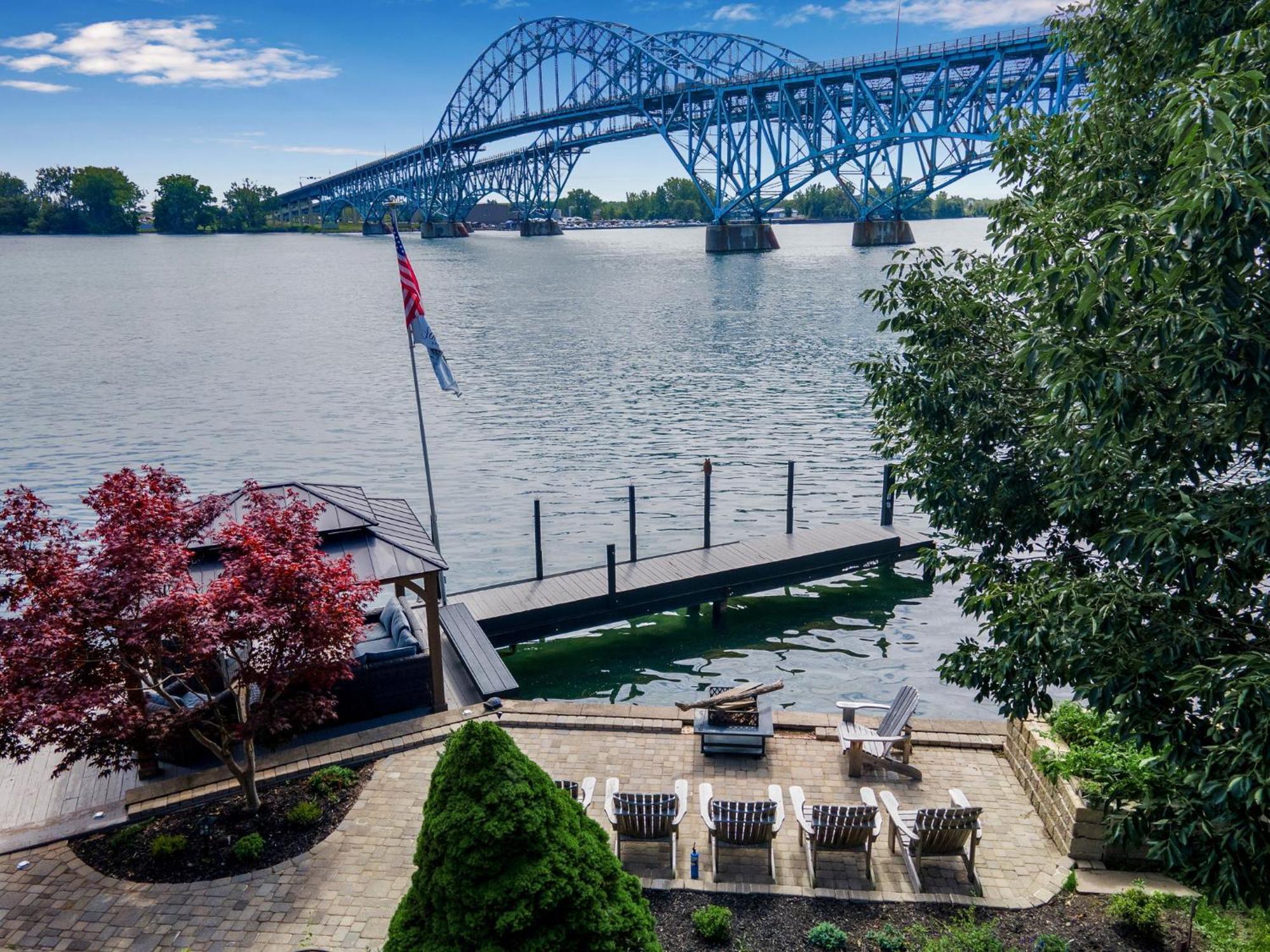 South Bridge Bed And Breakfast Grand Island Esterno foto