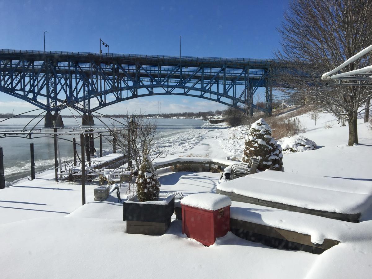 South Bridge Bed And Breakfast Grand Island Esterno foto